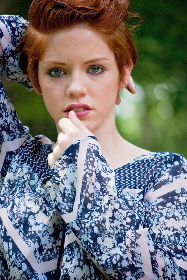 girl-redhead-face-portrait